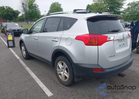 2015 Toyota Rav4 Le z USA, uszkodzony, nr VIN JTMBFREV1FD154217